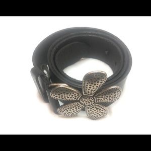 SILPADA Black leather belt silver flower Sz Large